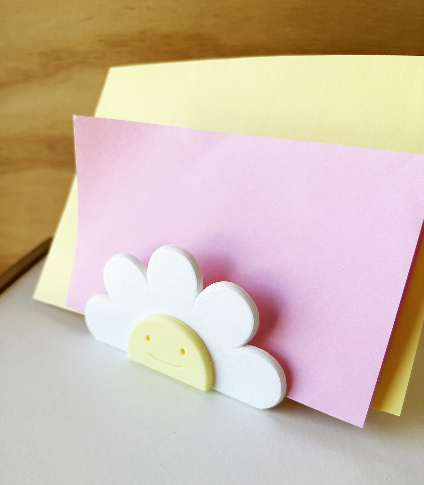 Cute Daisy Document Mail Holder